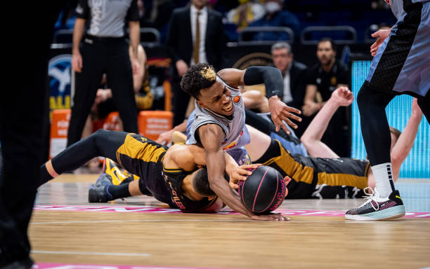 皇马一直致 皇马一直致